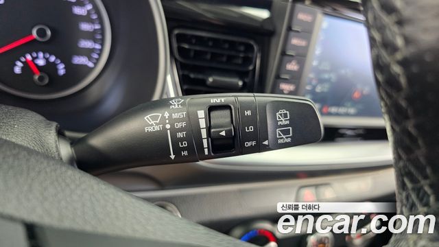 Kia Stonic 2018 — photo 26