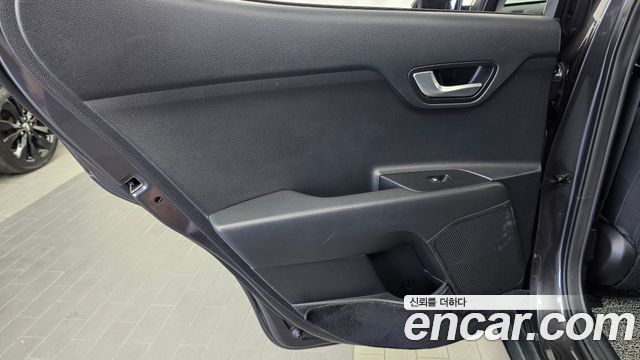 Kia Stonic 2018 — photo 15