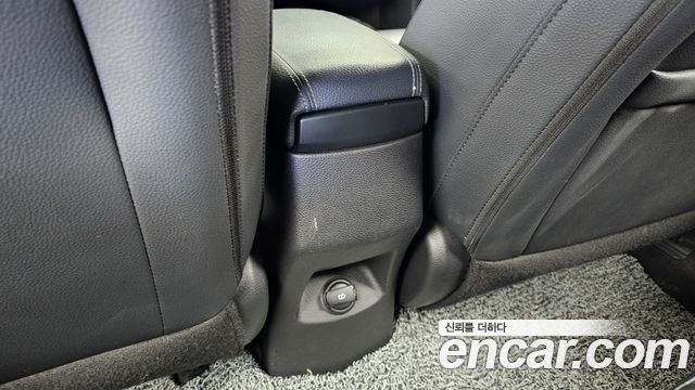 Kia Stonic 2018 — photo 30