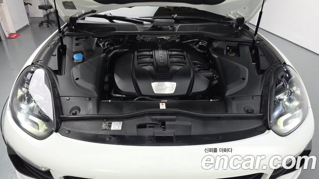 Porsche Cayenne 2016 — photo 6