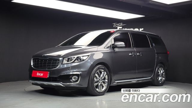 Kia Canival 2016 — photo 1