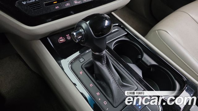 Kia Canival 2016 — photo 12