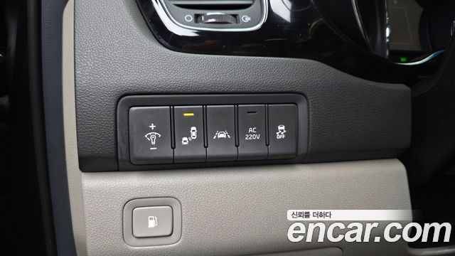 Kia Canival 2016 — photo 25