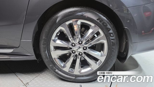 Kia Canival 2016 — photo 7