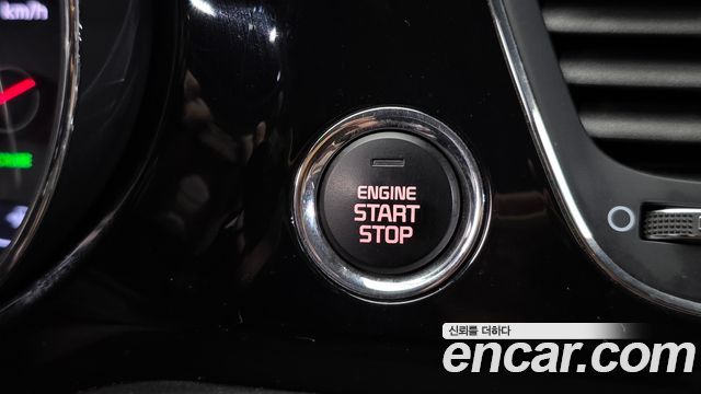 Kia Canival 2016 — photo 29