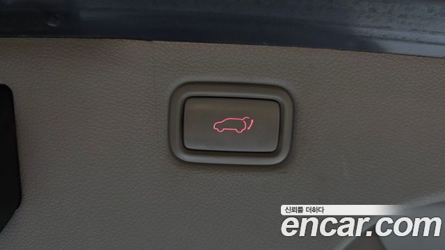Kia Canival 2016 — photo 31