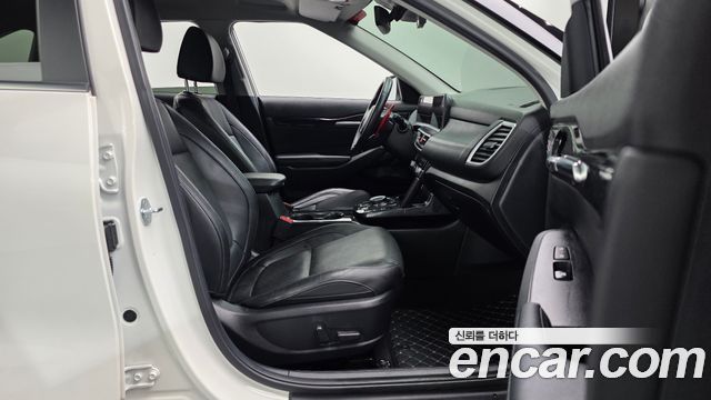 Kia Seltos 2023 — photo 16