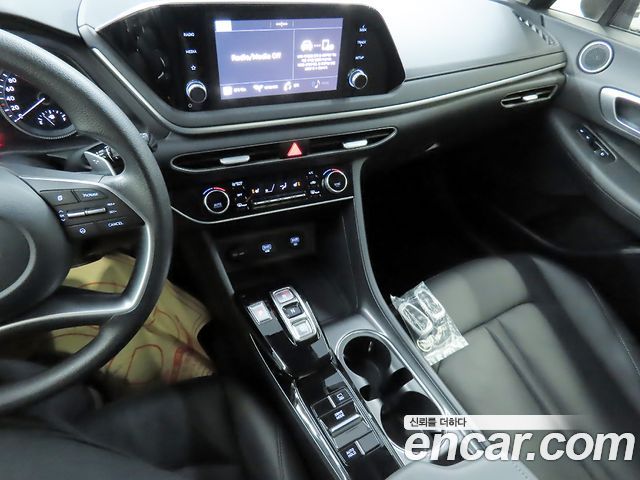 Hyundai Sonata 2021 — photo 11