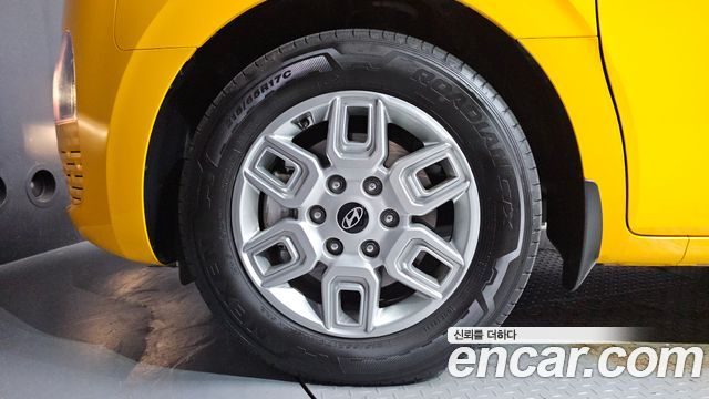 Hyundai Staria 2025 — photo 5