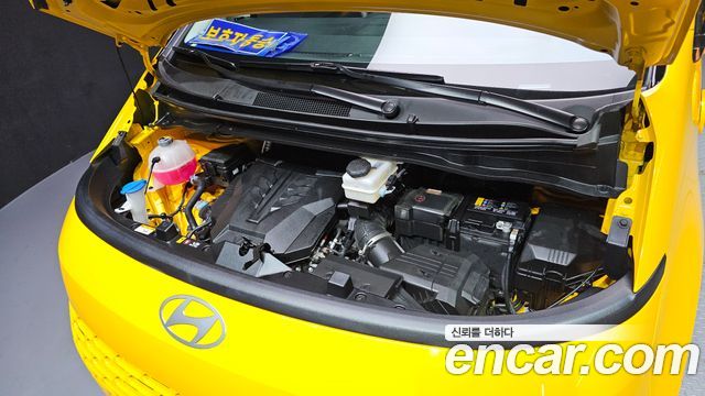 Hyundai Staria 2025 — photo 6