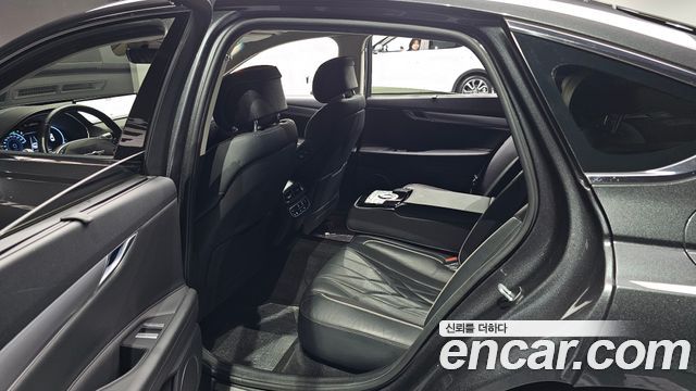 Genesis G80 2021 — photo 17