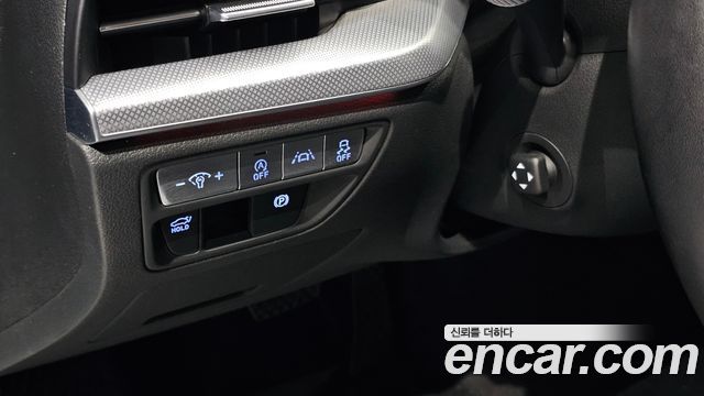 Genesis G80 2021 — photo 25