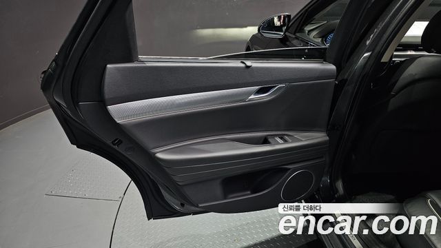 Genesis G80 2021 — photo 15