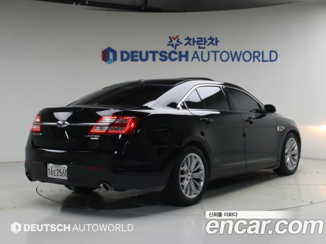 Ford Taurus 2016 — photo 2