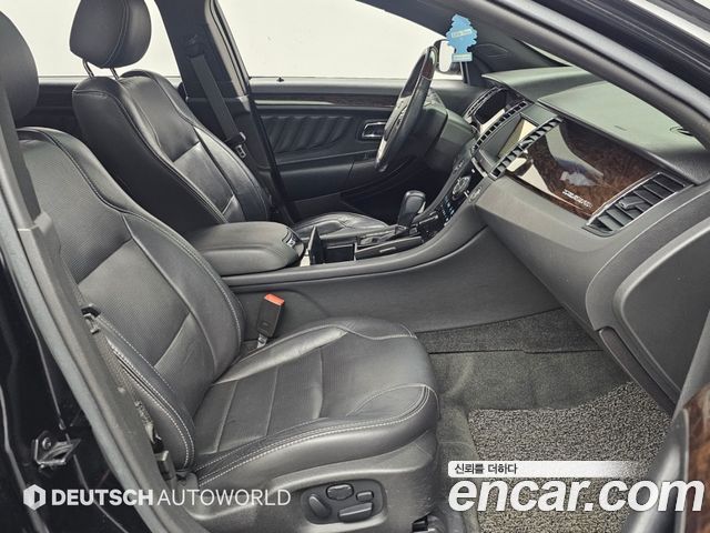Ford Taurus 2016 — photo 10
