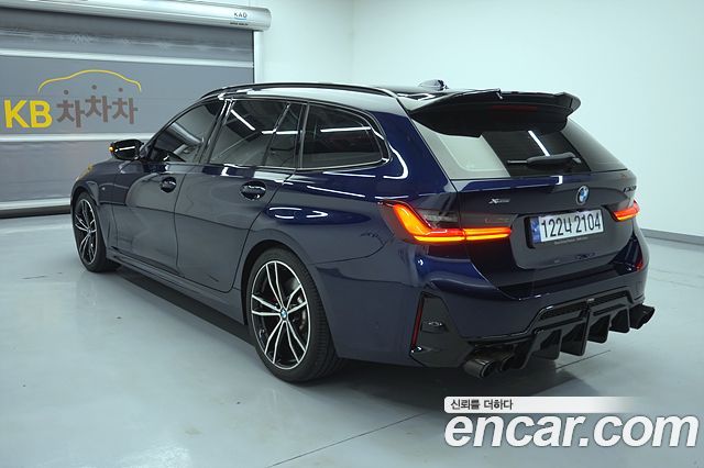 BMW 3-Series 2023 — photo 5