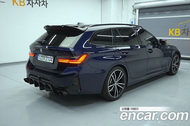 BMW 3-Series 2023 — photo 6
