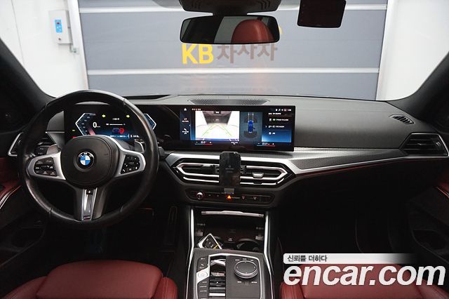 BMW 3-Series 2023 — photo 11