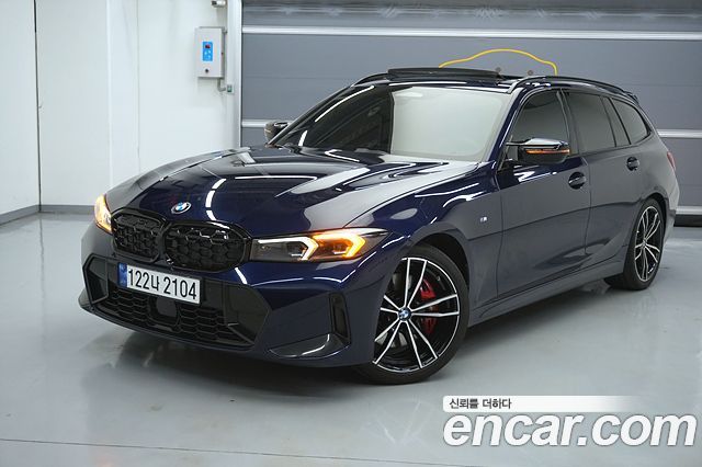 BMW 3-Series 2023 — photo 20