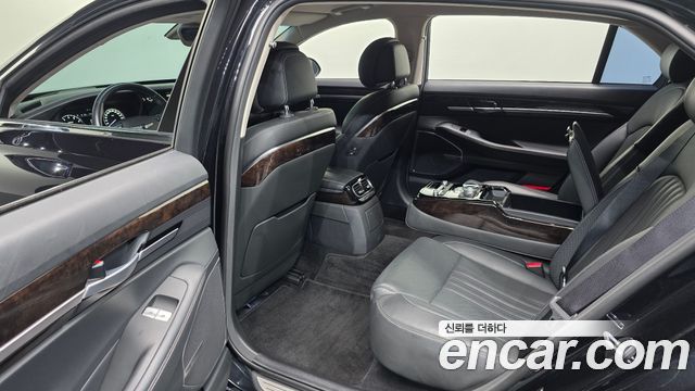 Genesis G90 2020 — photo 18