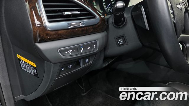 Genesis G90 2020 — photo 24