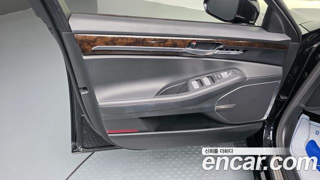 Genesis G90 2020 — photo 14