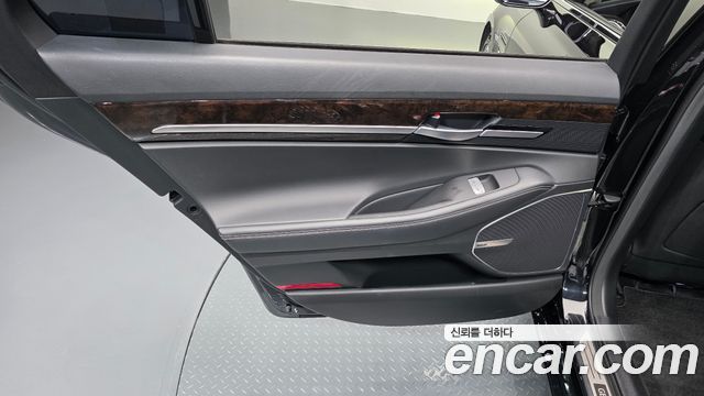 Genesis G90 2020 — photo 15