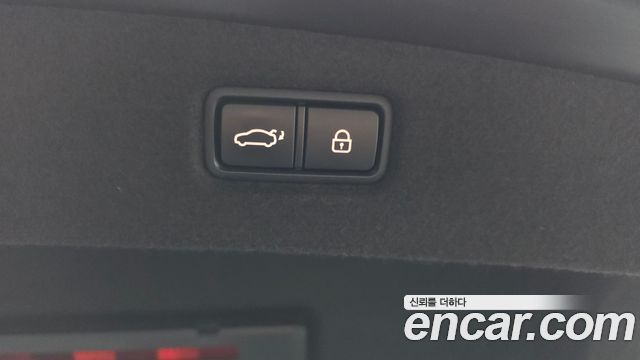 Genesis G90 2020 — photo 34