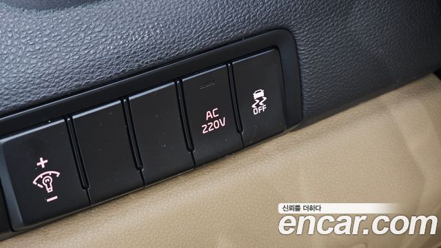Kia Canival 2016 — photo 20
