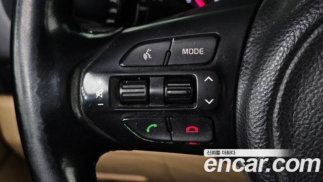 Kia Canival 2016 — photo 23