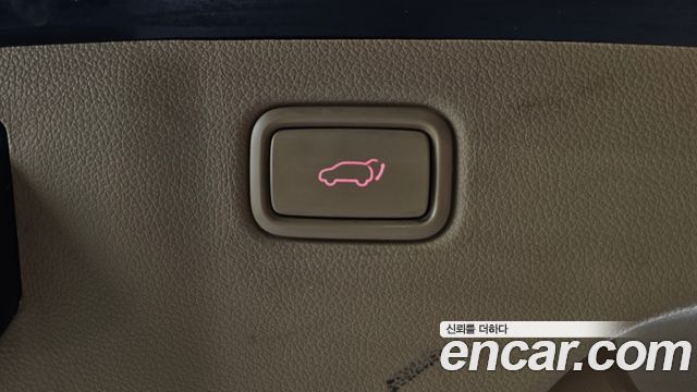 Kia Canival 2016 — photo 32