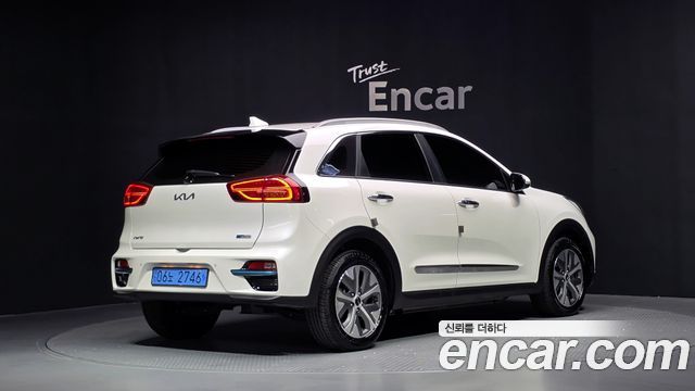 Kia Niro 2022 — photo 2