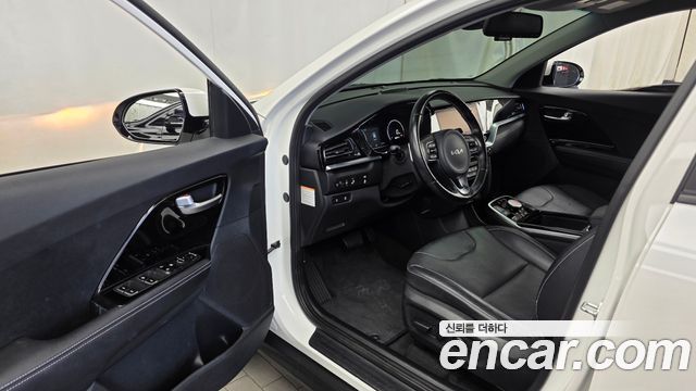 Kia Niro 2022 — photo 13