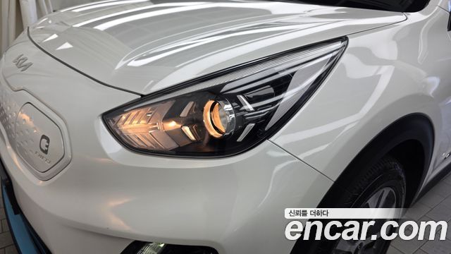 Kia Niro 2022 — photo 8