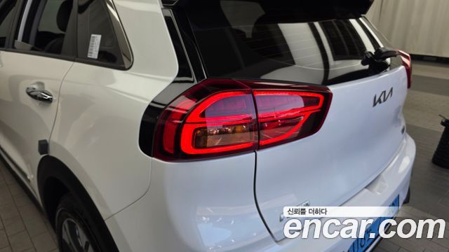 Kia Niro 2022 — photo 9