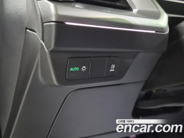 Audi Q4 e-tron 2022 — photo 8