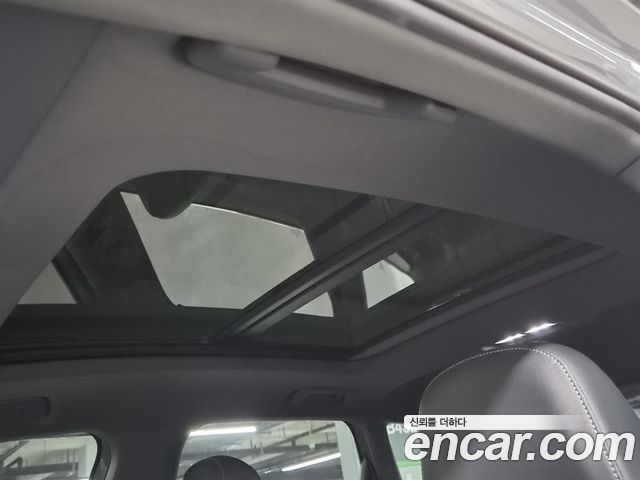 Audi Q4 e-tron 2022 — photo 19