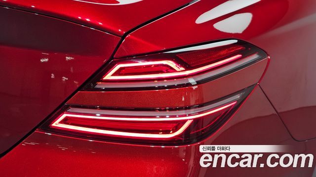 Genesis G70 2021 — photo 9
