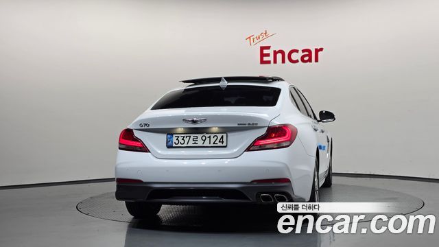 Genesis G70 2018 — photo 4