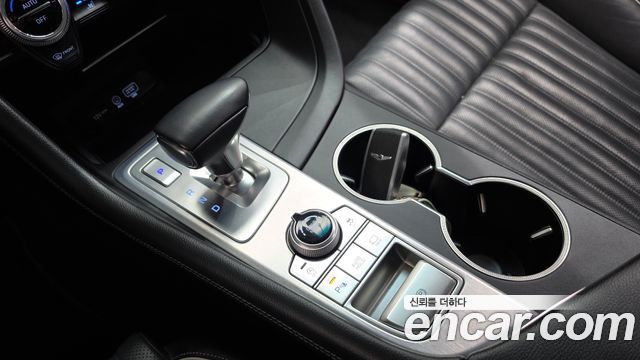 Genesis G70 2018 — photo 9