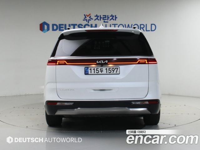 Kia Canival 2022 — photo 4