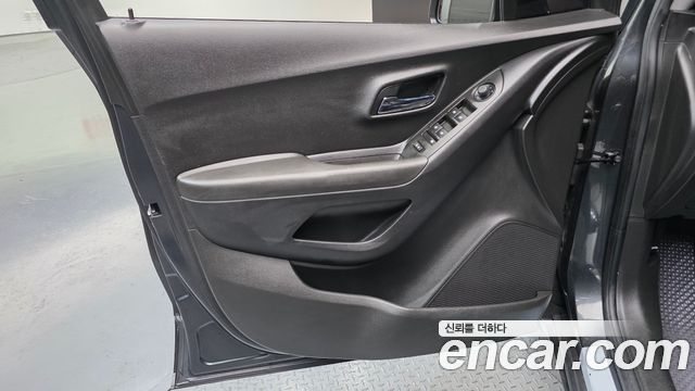 Chevrolet Korea Trax 2018 — photo 14