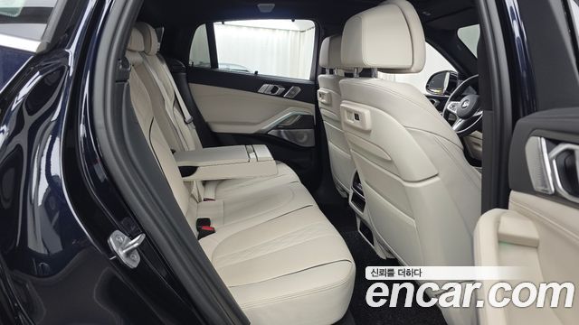 BMW X6 2022 — photo 12