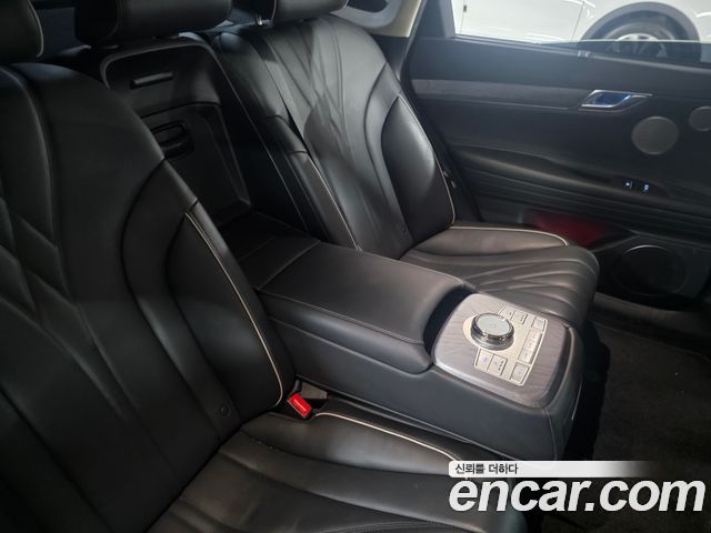 Genesis G80 2023 — photo 16