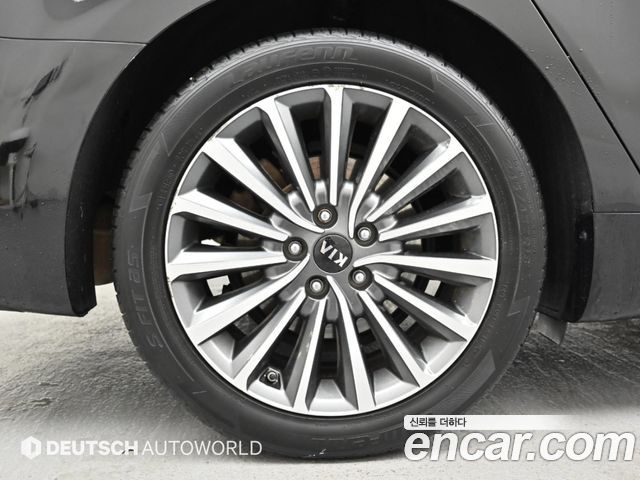 Kia K7 2017 — photo 5