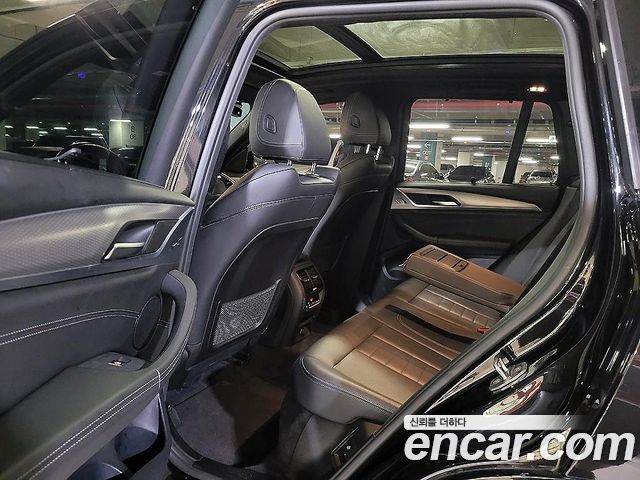 BMW X3 2018 — photo 8