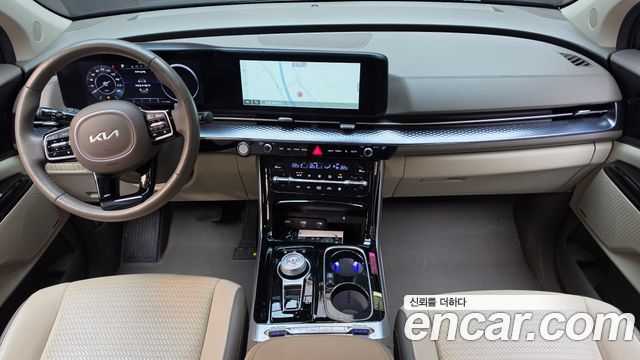 Kia Canival 2023 — photo 10