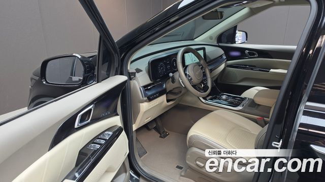 Kia Canival 2023 — photo 13