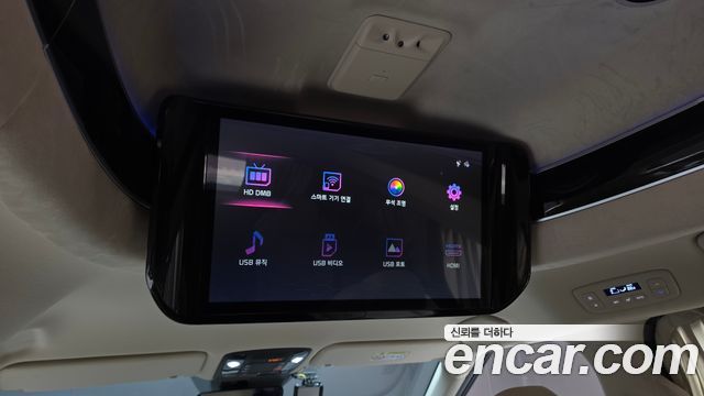 Kia Canival 2023 — photo 26