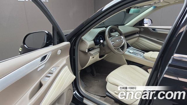 Genesis GV80 2023 — photo 13